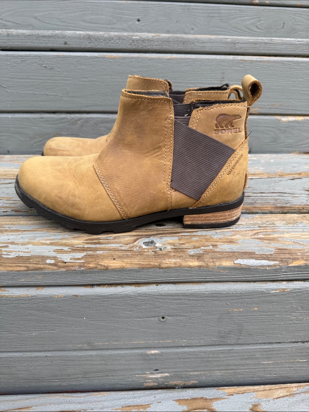 Sorel Tan Chukka Chelsea Boots